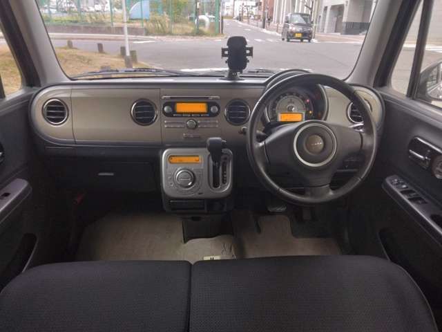 弊社は常に手に触れるハンドルの綺麗さには特にこだわってます。なぜなら愛す我が子に触れるのもそしておにぎを作るのも手そんな大事な手が汚れるなんて許されないとの思いからなのです。