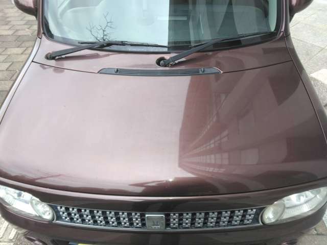 勿論ボンネットも艶がありキレイな状態です。