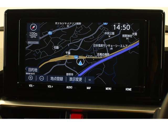 休日のドライブも簡単操作で目的地を設定でき、迷わず目的地まで案内してくれるナビゲーションです♪