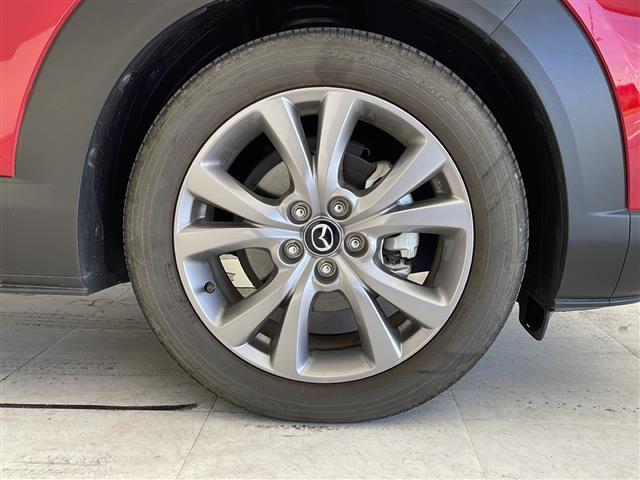 【タイヤ・ホイール】『タイヤ/ホイール周辺』の画像になります。写真の内容に関してご不明点、ご質問等がございましたらお気軽にガリバー店舗までお問い合わせください。