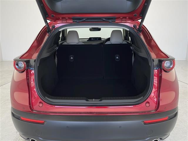 【トランク】『トランク周辺』の画像になります。写真の内容に関してご不明点、ご質問等がございましたらお気軽にガリバー店舗までお問い合わせください。