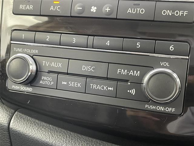 【運転席操作部】快適なドライブを楽しむための機能が装備されています！運転席から触れるので、使いやすいです！除菌プランいれていただくと、さらに清潔で安心していただけます！