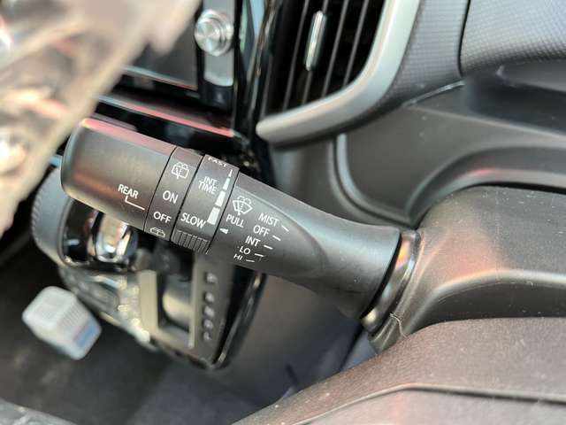 運転席操作部です！わからないスイッチ類や操作部はお気軽にお問い合わせ下さい！