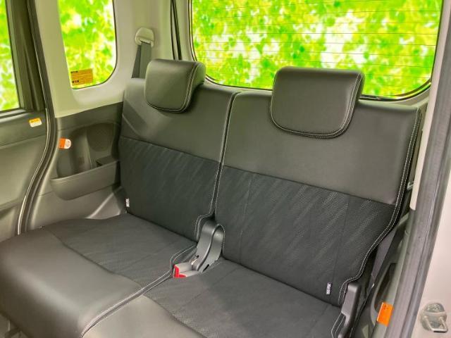 WECARSでは各商談席に大型モニターをご用意しております！見やすい大画面でゆったりと全国の在庫をご覧いただけます！是非ご来店お待ちしております！