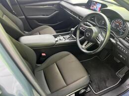 「この車の写真をもっと見たい」「状態が気になる」「この装備はついている？」どんな小さな疑問でもお気軽にお問い合わせください！