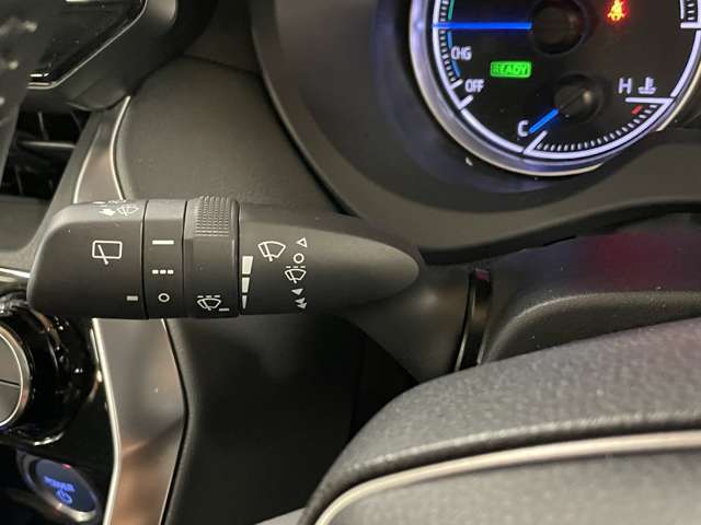運転席周りに大きな傷、汚れ、へたりなどなく良質な状態です！