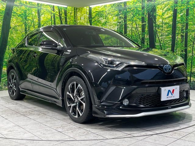 大好評のボディコーティング「弾スプラッシュコート」もご納車までに施工可能。通常のガラスコートと異なる、耐久年数6年の無機質ガラスコーティングが、ボディをキレイな状態に保ってくれます。