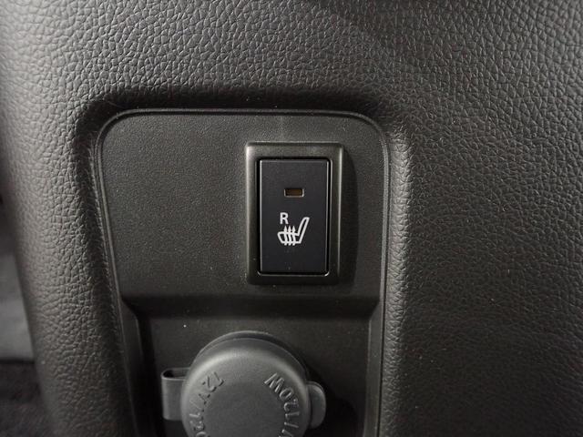 【シートヒーター】心も体も温めてくれるシートヒーター機能が付いています！寒い日でも快適に運転が出来ます♪