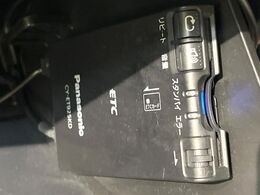 【ETC】高速道路の料金所をストレスなく通過！話題のスポットやサービスエリアに多い「スマートIC」利用時は必須のアイテムです。当店でセットアップを実施、ご納車当日からすぐにご利用いただけます！