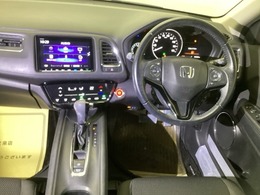 開放感のある運転席まわり！　運転席からの視界は良好です！！