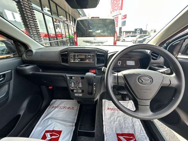 ケイカフェでは、快適なカーライフを過ごしていただくためにオイル交換～定期点検や車検整備なども実施。国土交通省トップランクの指定工場6拠点、認証工場1拠点の体制で高いクオリティの整備を実施しております。