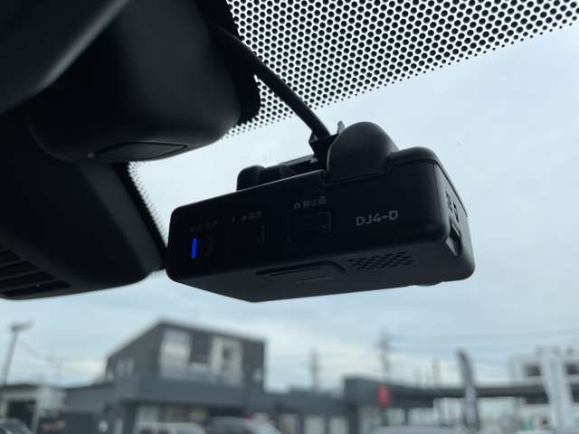 映像と音声でバッチリ記録を残すフロントドライブレコーダーです。