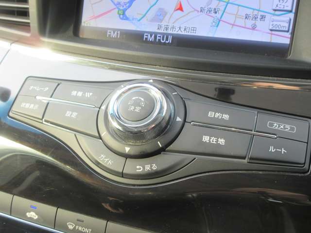 ★ナビ操作スイッチが装備されております。