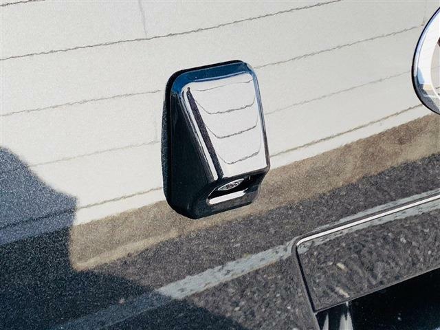 ☆　バックカメラが装備されています。バックでの駐車、縦列駐車の際に目視では確認できない所もナビの画面で確認できますのでより安全です。