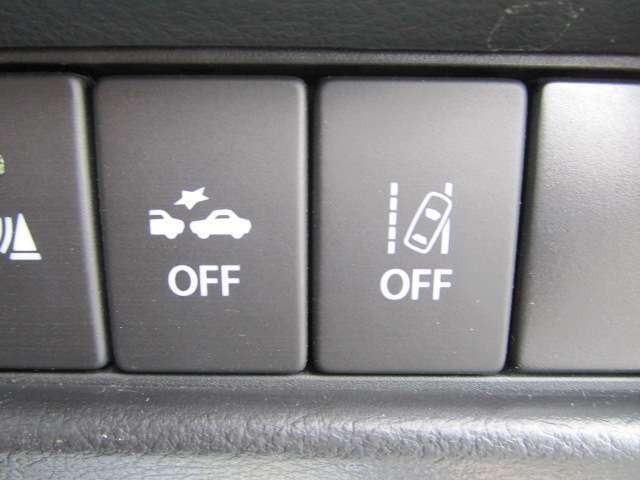 衝突軽減ブレーキ付で安心して運転できます。