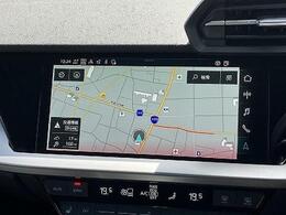 ●MMIナビゲーション『高解像度カラーディスプレイに、Bluetooth（R）接続によるハンズフリー通話機能を搭載しています。』