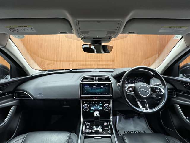 BMW、メルセデス、アウディといったドイツのプレミアムブランド中心とした、各種輸入車ブランドを同時に較べることができます。