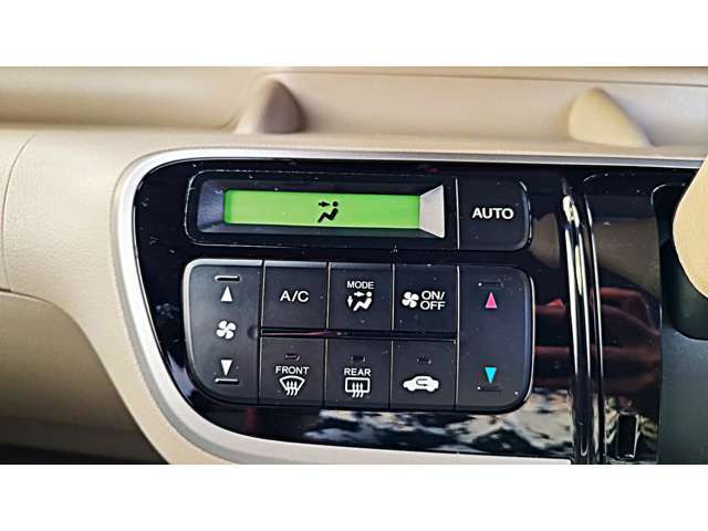 当店の車をご覧いただきまして、ありがとうございます！是非、現車のご確認をお願いいたします。ご来店の際は、事前にご予約をいただけますとスムーズです。無料電話番号：0078-6003-292219