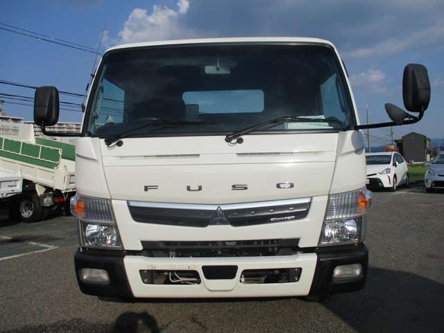 令和1年式　三菱　キャンター　積載3.15トン　積載車　高床　5速MT　乗車定員：3名　地上高：98cmです！