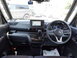 シンプルで使いやすいインパネ周辺！