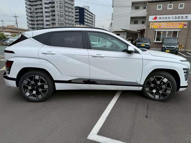 納車整備一式(法定12カ月点検)サービス！エンジンオイル交換！オイルフィルター交換！ワイパーゴム交換！キーレス電池交換は必ずサービスします。