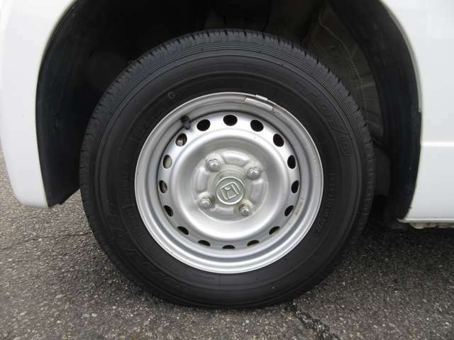 タイヤサイズ　145/80R12　80/78N　LT