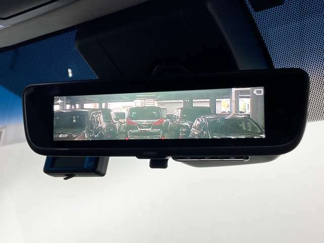 【デジタルインナーミラー/インテリジェントルームミラー】車両後方カメラの映像をインナーミラー内のディスプレイに表示します！！！