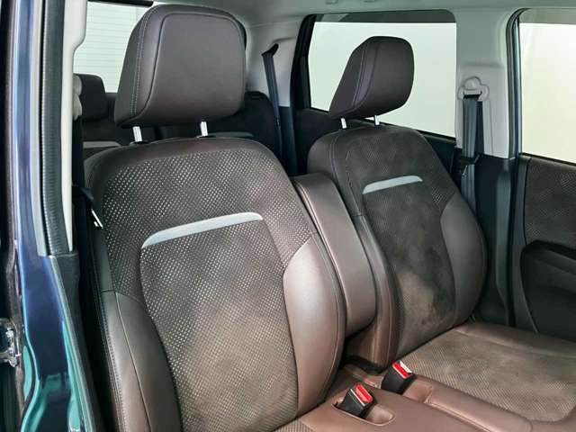 【フロントシート】運転席は必ず使用する部分ですので、座り心地が重要です★ぜひ一度ご体感下さい★