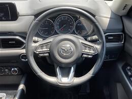 ご成約頂いたお車は全車保証付で納車後も安心！有料オプションで長期保証をお選びいただくことも可能です。