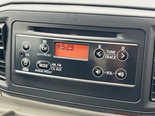 お好きな音楽を車内でお楽しみいただけます♪スピーカー交換・ウーハー追加などの音質向上や、最新ナビ・後席モニター等の取り付けも是非ご相談ください！