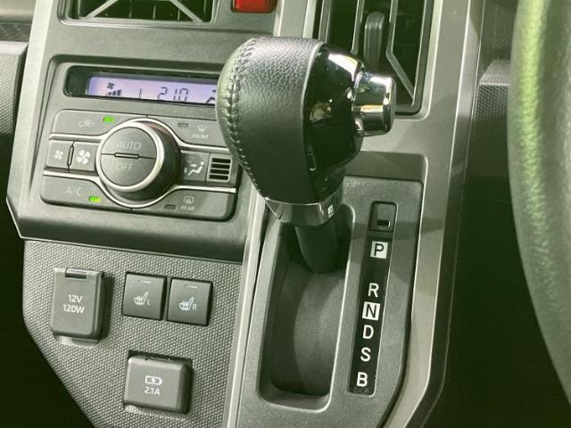 WECARSの展示場では実際に見て、触ってお車をお選びいただけます！知識の豊富な営業スタッフが様々なカーライフをご提案いたします！