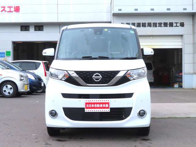 車による衝突の被害を軽減するため、障害物を感知・ブレーキの補助をしてくれる、衝突軽減ブレーキが搭載されております♪