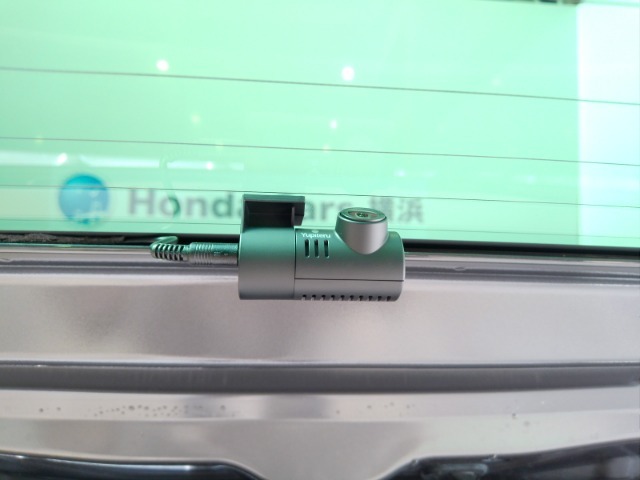 前だけではなく後方にもドラレコ装備！前後でついていると嬉しい装備ですよね！！