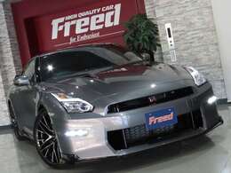 ●新造形レイズ製アルミ鍛造20インチホイール