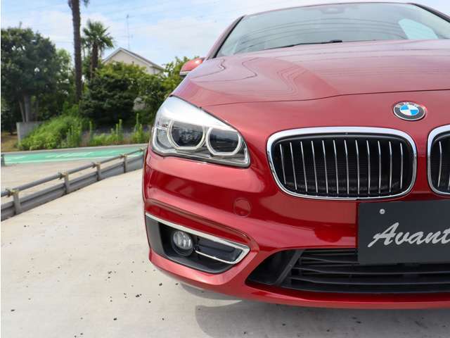 輸入車が初めてという方にも安心してお買い求め頂けるよう修復歴無し・実走行車・正規ディーラー車を厳選して仕入れております。