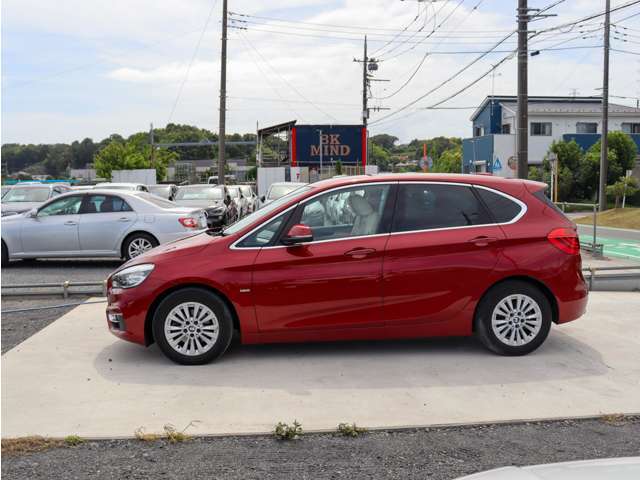 厳選されたBMW中古車が80台から100台ほど展示されております。営業時間は10：00から19：00で年中無休（年末年始を除く）で営業しております。