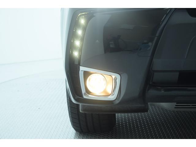 フォグランプはハロゲン仕様になっています。