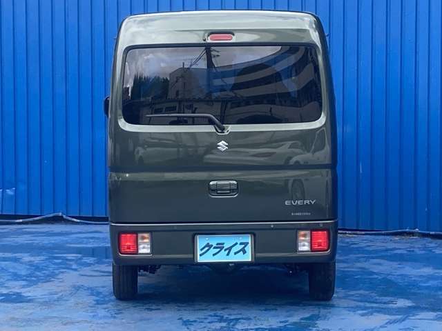 【有限会社クライス】です。当社のウリは中古車を中古と思わせない【業界トップクラスの仕上げ】が魅力です！！また、高価買取・アフターメンテナンス・自動車保険などお車に関わること、全てお任せください！！