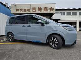 当社は、関東、関西、中部、東北への中古車販売実績が御座います。県外のお客様でも、出来る限りご契約の前に当社へお越しいただきましてお車の状態を確認して頂き、ご納得の上で契約をして頂きたいと思います。