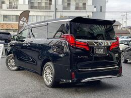 福島県郡山市「国道49号線」と「うねめ通り」沿い「桑野3丁目」交差点、茶色の「Brat」の看板が目印！！SUV専門店Brat郡山。ご遠方の方は、Brat郡山TEL:0066-9711-433405まで！LINEでのご商談も受付しております。