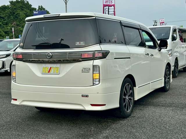 【関東・関西仕入メイン】低走行車がズラリ展示☆【他店舗よりお取り寄せの陸送費無料】【全車試乗可能】【敷地内に東北陸運局認証工場併設！】各種オートローン、任意保険取扱代理店、ナビ等電装品やタイヤなども♪