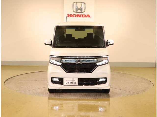 「自動車保険」と「あんしん特典」がひとつになったHondaのお店ならではの保険プランです。お客様のカーライフにより一層の安心をプラスします。