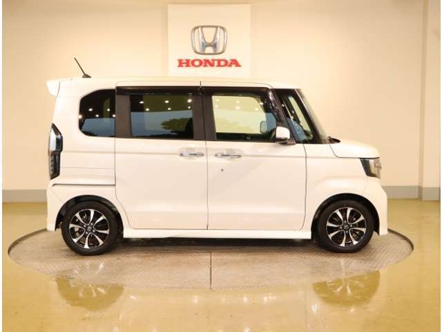 自動車保険・JAFも取り扱っております。また、お客様のご希望で保証延長（有償・一部の車種では取り扱いできません）もご準備しております。