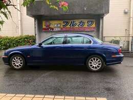 24時間、日・祝もレッカー車、待機中！！（万一の事故・故障時）、自社九州運輸局長指定民間車検工場完備・車検・法定点検・板金塗装・自動車保険などお気軽にお問い合わせください。