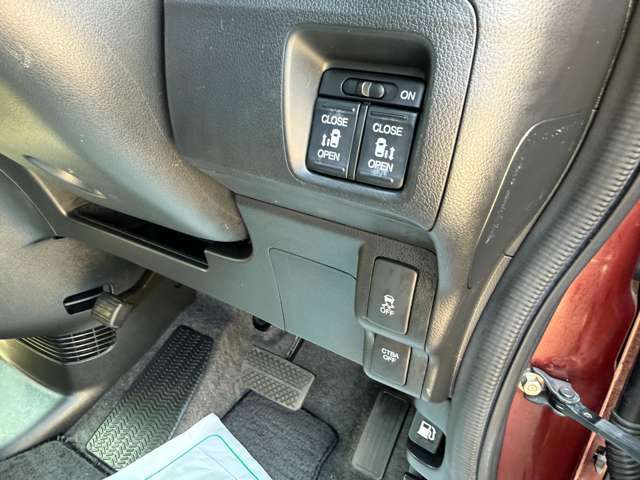 運転席操作部です！わからないスイッチ類や操作部はお気軽にお問い合わせ下さい！