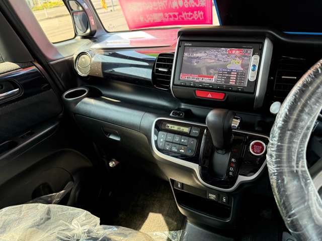 運転席・助手席の俯瞰視点です！乗った際のイメージが湧きます！