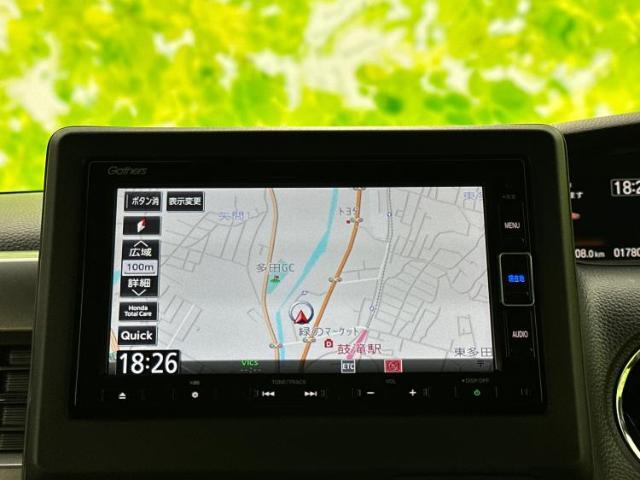 WECARSの店舗にはキッズコーナーがございます！お子様連れのお客様もごゆっくり車選びをお楽しみいただける空間です！