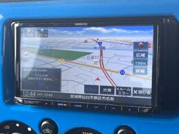 【ナビゲーション】目的地までしっかり案内してくれる使いやすいナビ。Bluetooth接続すればお持ちのスマホやMP3プレイヤーの音楽を再生可能！毎日の運転がさらに楽しくなります！！