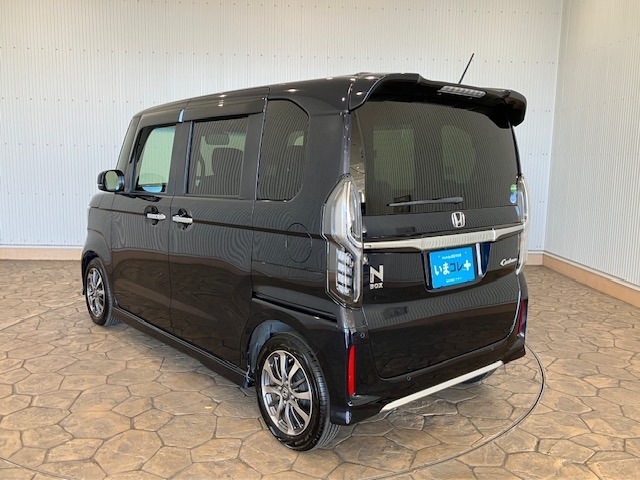 仕入れた車は隅々までチェックを行い、安全の確認を致します！不具合のあるものは、きちんと整備を行い、安全な状態で納車させて頂いてます☆