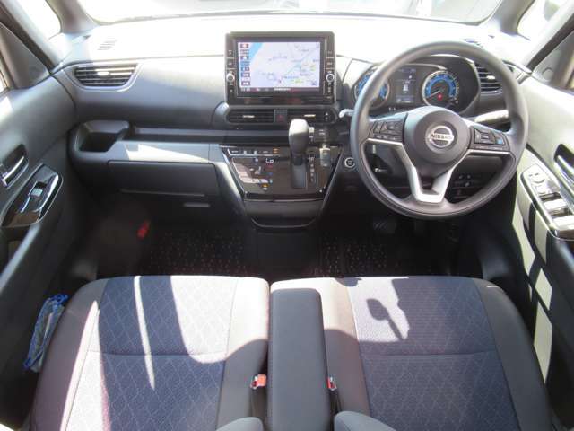 全国日産中古車ディーラー保証付き♪♪ お住まいのご近所の日産ディーラーをご利用いただけますので、とっても便利です♪♪